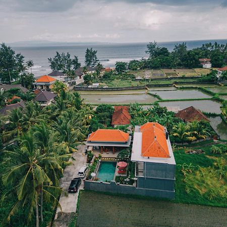 Cucukan Beach Guest House Payangan Екстериор снимка